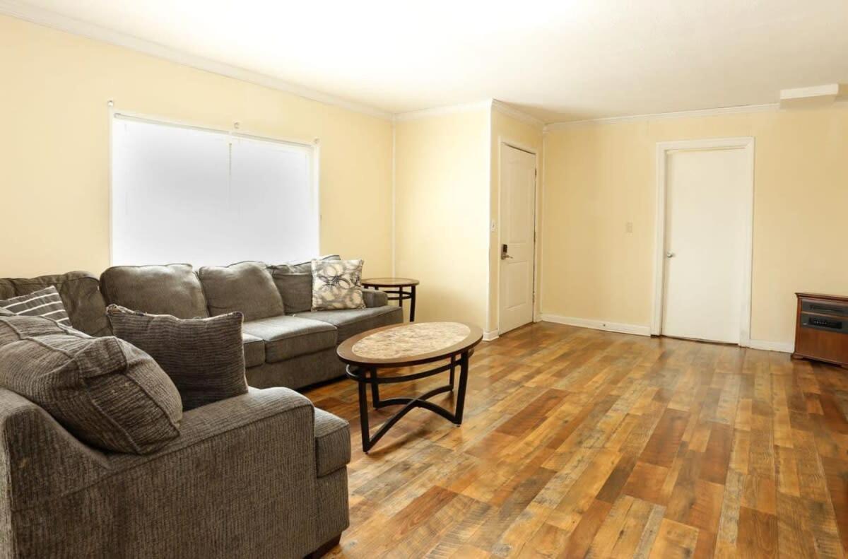 Cozy Retreat For Your Upcoming Trip Knoxville Eksteriør billede